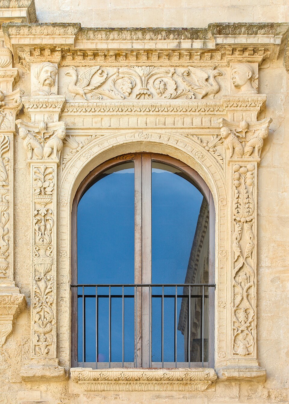 Palazzo Vernazza — Lecce