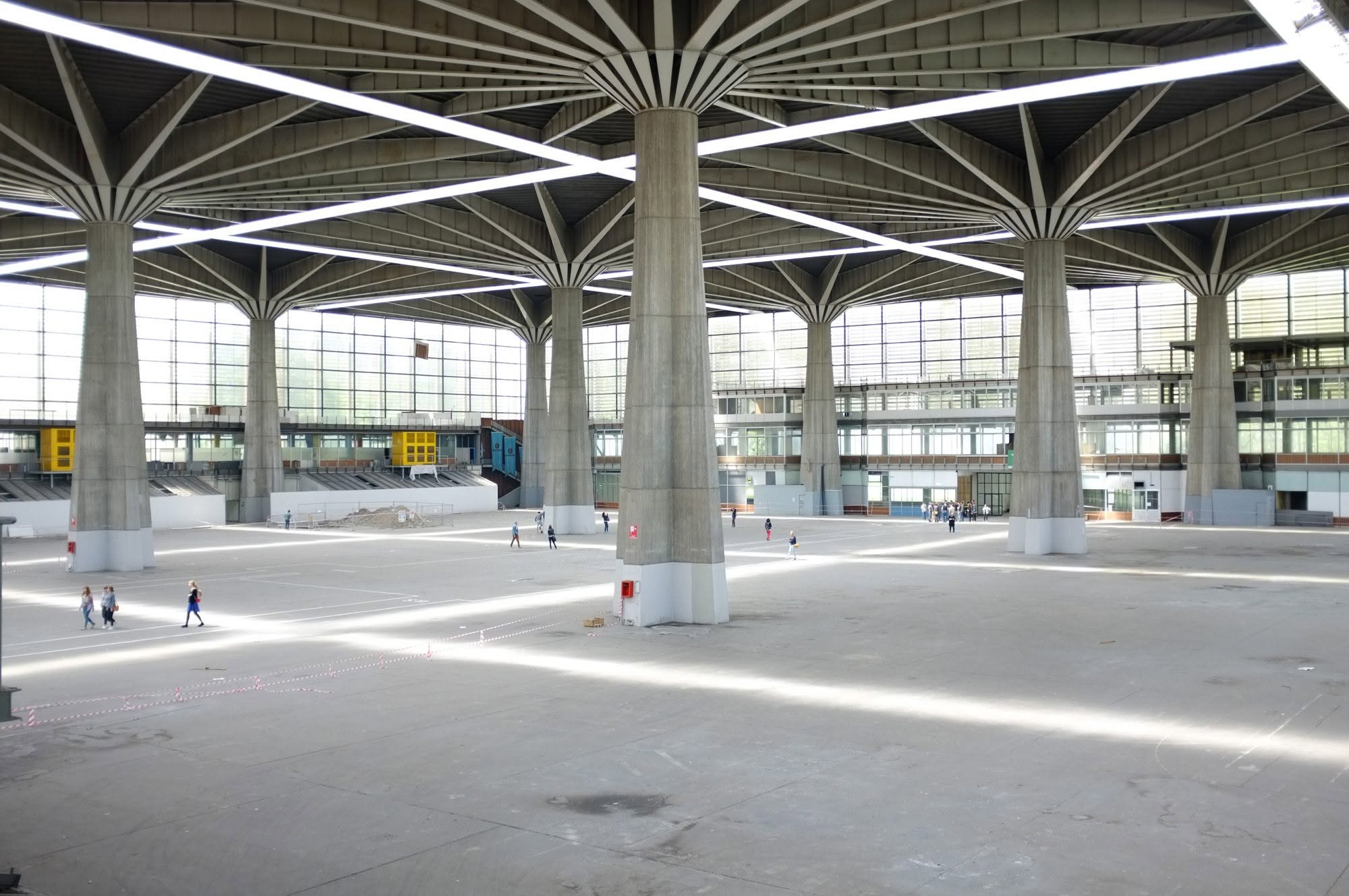 Palazzo del Lavoro, Torino, Italia, veduta 1